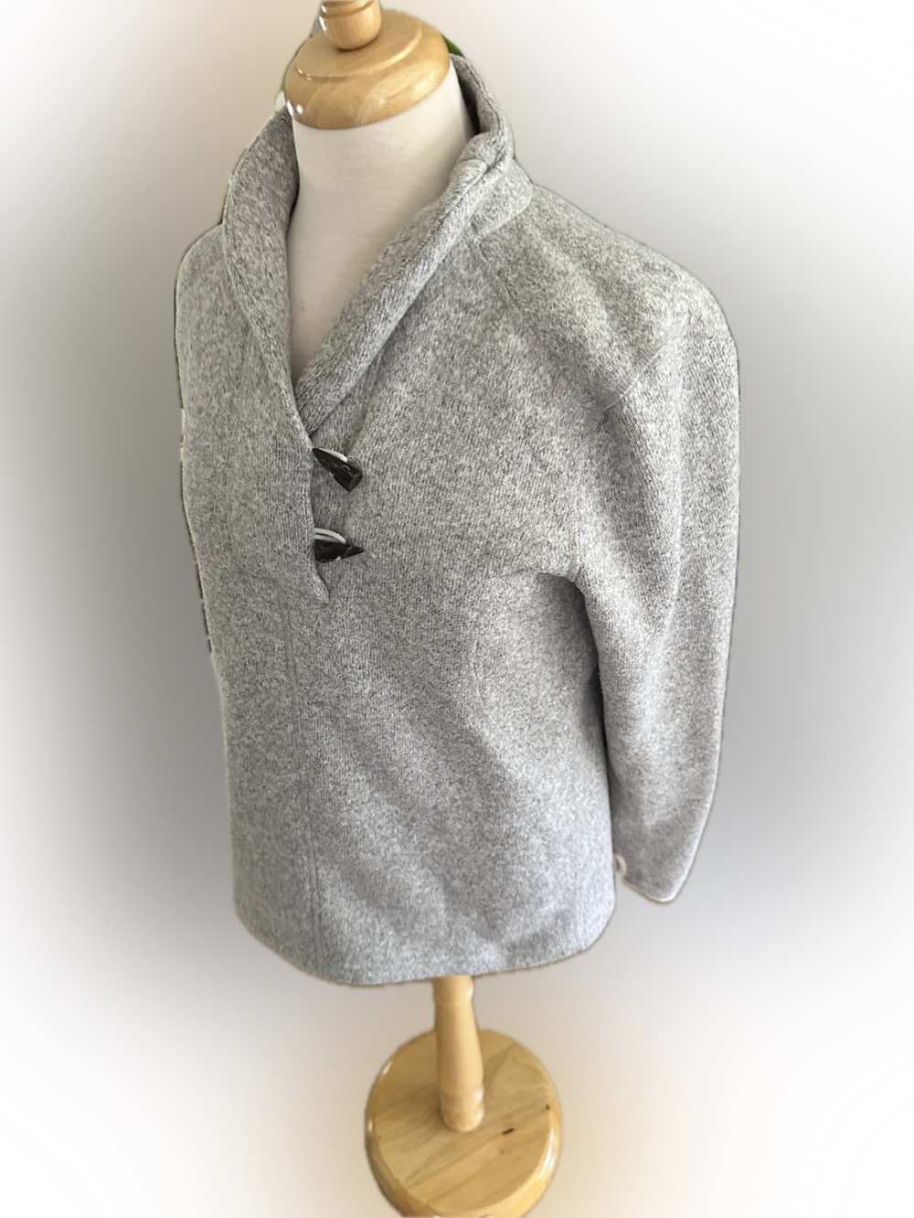The North Face Women’s Gray Shawl-Collar Toggle Fleece